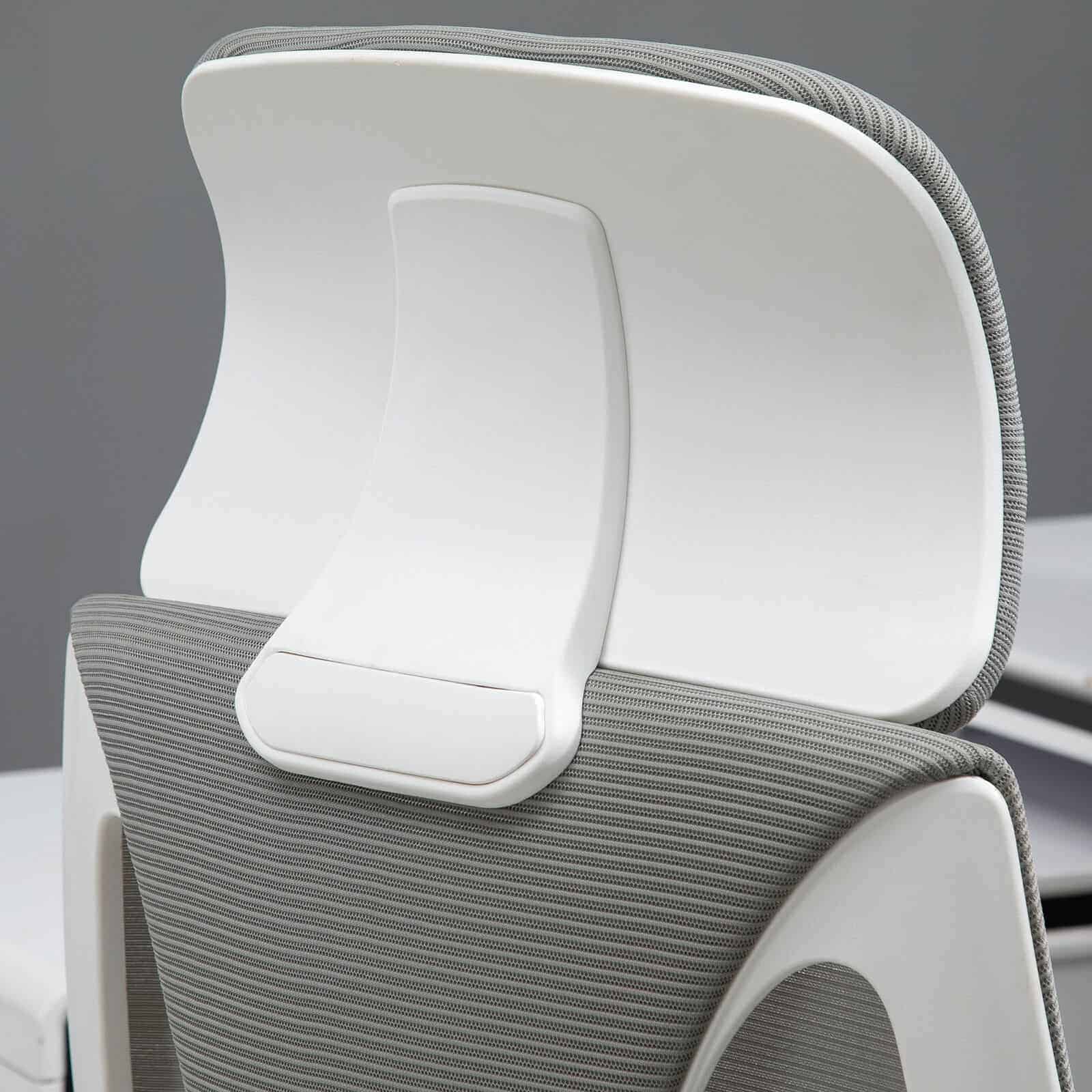 Vinsetto Office Swivel Chair w/ Massage Cushion